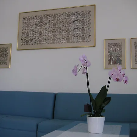 Danae Hotel
