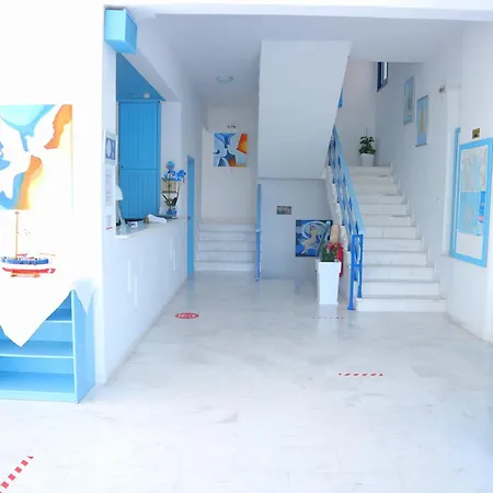Danae Hotel 2*