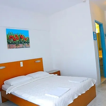 Danae Hotel 2*