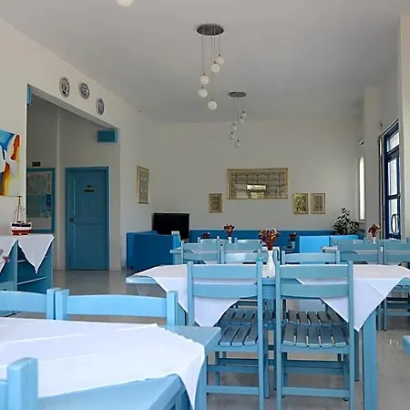 Danae Hotel 2*